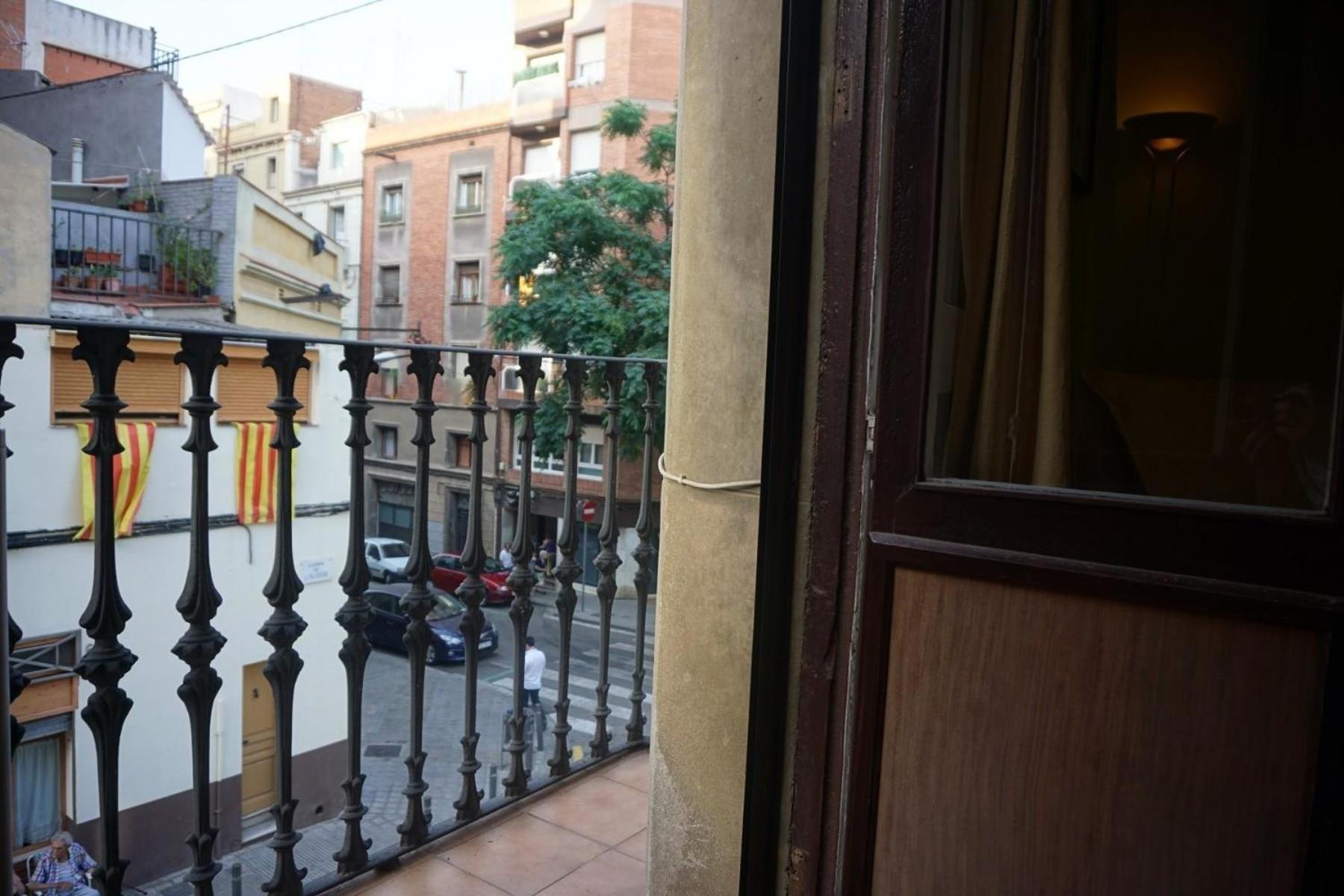 Apartment Fuer 3 Personen Ca 50 Qm In Barcelona-sants-montjuic, Costa Brava Costa Del Maresme Barcelona